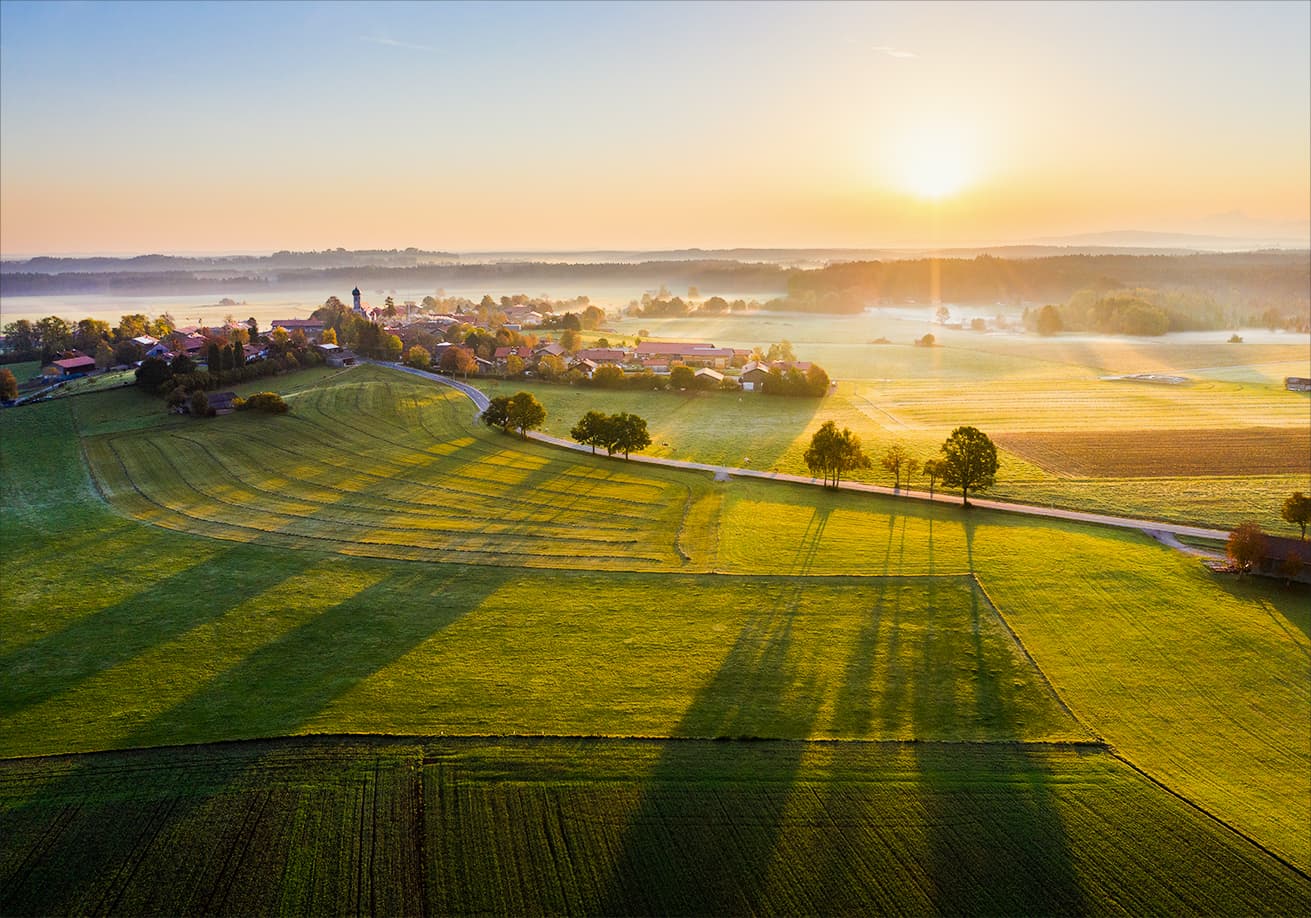 Deutsche Glasfaser kleine Stadt Vogelperspektive